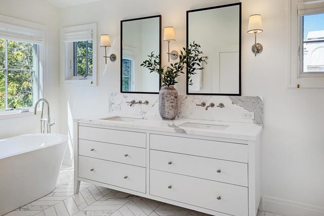 656 Benvenue Avenue, Los Altos CA: https://media.crmls.org/mediaz/cda0bbbb-21b0-4461-8586-52242233a22d.jpg