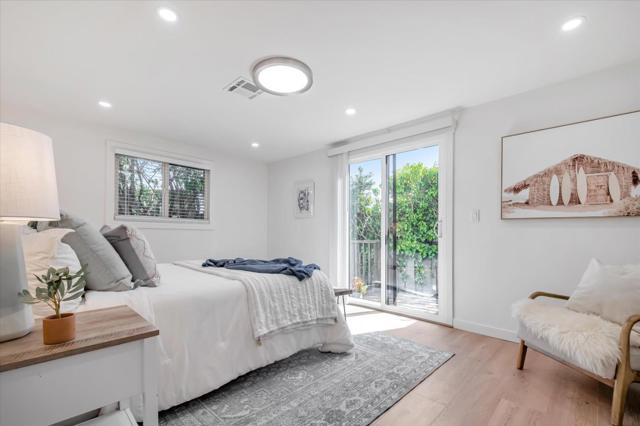 2395 Delaware Avenue, Santa Cruz CA: https://media.crmls.org/mediaz/cda13c5a-f98d-4c93-80cc-8c1dfbf10ea0.jpg