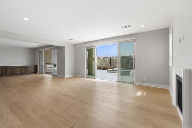 Image 5 of 50 For 1743 La Cumbre Avenue