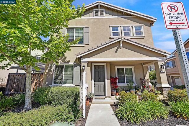 210 Belle Harbor Circle, Pittsburg CA: https://media.crmls.org/mediaz/cda2603a-1238-4762-b8ca-ec2a2ee53f7c.jpg