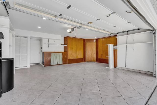 39478 Zacate Ave, Fremont CA: https://media.crmls.org/mediaz/cda3c636-e7b7-4cb4-aed5-df2eb69d85c2.jpg