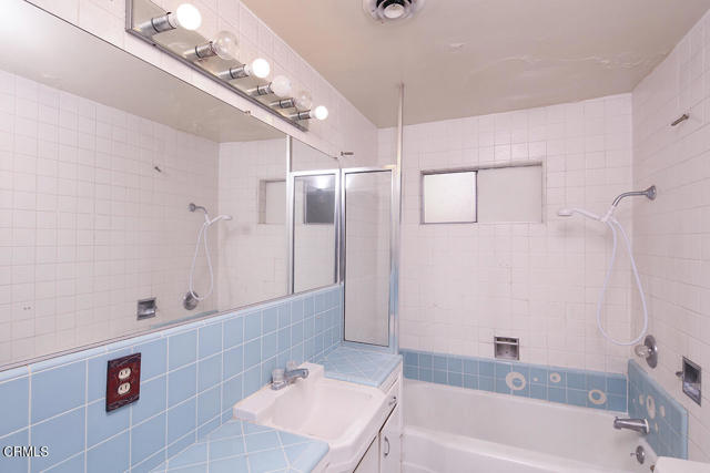 Detail Gallery Image 19 of 51 For 3908 Park Pl, La Crescenta,  CA 91214 - – Beds | – Baths