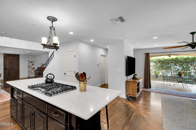 171 N Sunset Place, Monrovia CA: https://media.crmls.org/mediaz/cda4d9ba-6bac-45d2-996b-c9ec98a31f96.jpg