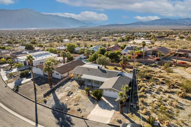 11115 Ambrosio Drive, Desert Hot Springs CA: https://media.crmls.org/mediaz/cda5f1f2-5d65-47fe-8848-ea463ee3371c.jpg