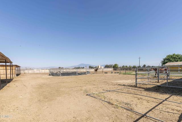 8600 Kattie Avenue, Bakersfield CA: https://media.crmls.org/mediaz/cda711d7-378b-482d-a5cc-965efd93706b.jpg