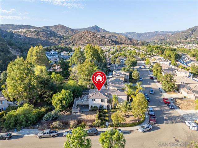609 Jacks Creek Road, Escondido CA: https://media.crmls.org/mediaz/cda74418-0768-44d4-8810-c1a5a6b724d9.jpg
