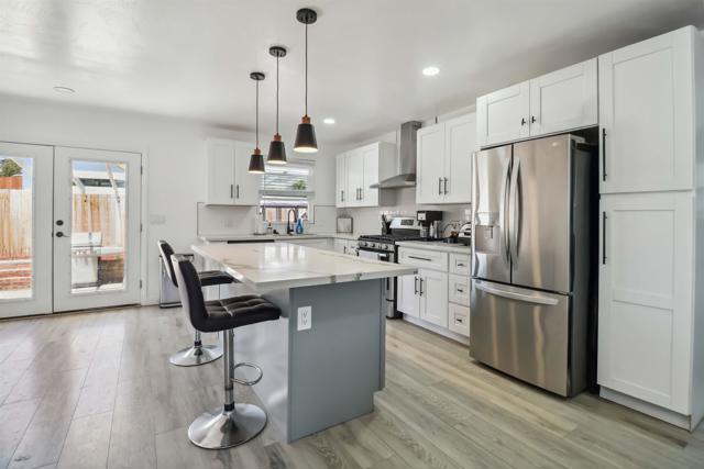 4712 4714 Harbinson Ave., La Mesa CA: https://media.crmls.org/mediaz/cda784c1-d2b8-40c8-a73c-61f77911d220.jpg