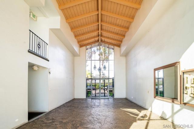 279 Moss St, Chula Vista CA: https://media.crmls.org/mediaz/cda7a2a4-99b3-46e9-8ca8-fd344a488615.jpg