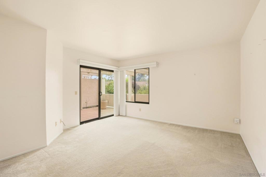 17940 Avenida Alozdra - photo 9