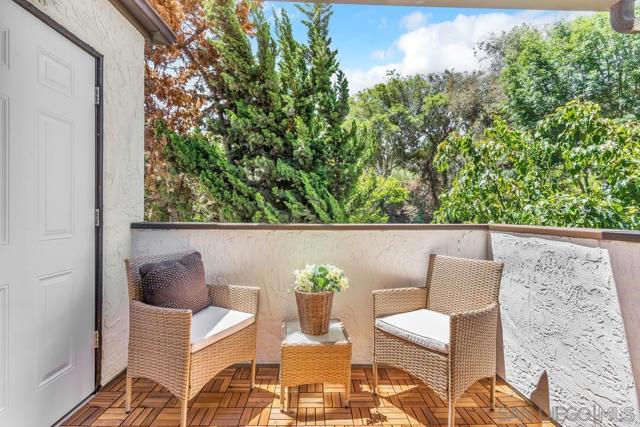 5055 Collwood Way, San Diego CA: https://media.crmls.org/mediaz/cdaa6a41-2613-4673-bfb9-f3cca50a6cd1.jpg