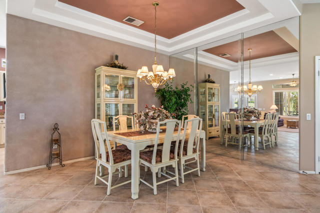 80435 Muirfield Drive, Indio CA: https://media.crmls.org/mediaz/cdaa8eda-fa78-43c9-8729-d703bb87ea52.jpg