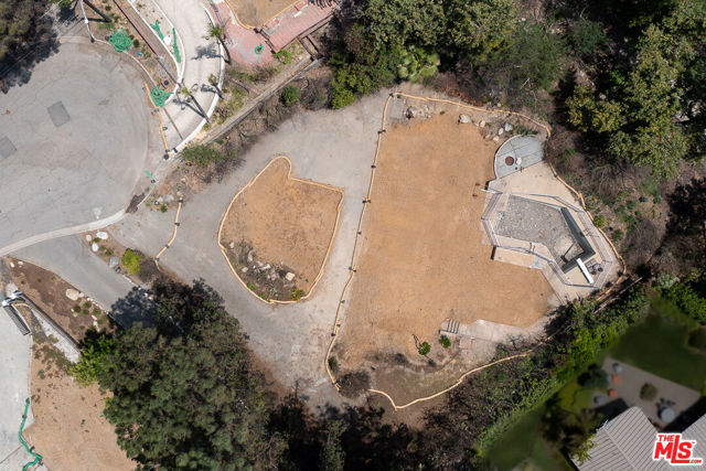 1414 E Palm Street, Altadena CA: https://media.crmls.org/mediaz/cdab5483-40f7-4f30-b967-3467e3a4bf6c.jpg