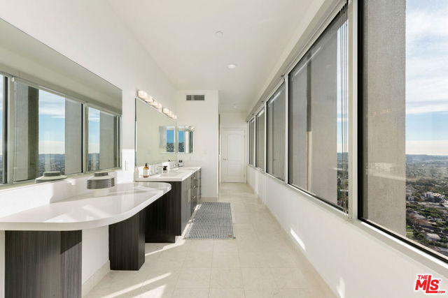 5670 Wilshire Boulevard, Los Angeles CA: https://media.crmls.org/mediaz/cdac3d09-e4d7-4e95-9449-641cfa8dc8cf.jpg