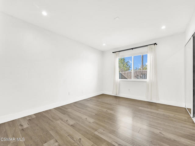 898 Oakmound Avenue, Newbury Park CA: https://media.crmls.org/mediaz/cdac5885-a18a-4a1c-95f9-91108a67750d.jpg