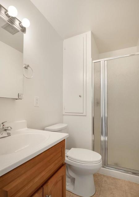 Image 12 of 13 For 1523 Schiller Street