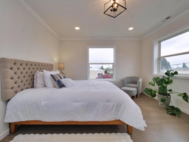 3000 56th Avenue, Oakland CA: https://media.crmls.org/mediaz/cdae51db-334b-4941-b6d7-b02c5f422fce.jpg
