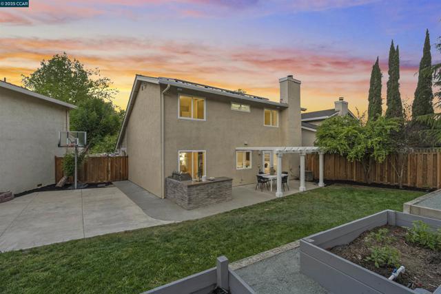 2916 Sombrero Circle, San Ramon CA: https://media.crmls.org/mediaz/cdaec74c-7334-416c-8c17-120241e8661f.jpg