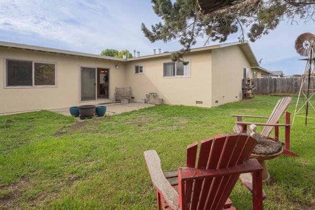 572 Inca Way, Salinas CA: https://media.crmls.org/mediaz/cdb10cde-6a32-4e3e-afc1-2ad4bb13ae88.jpg