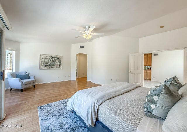 1768 Fox Springs Circle, Newbury Park CA: https://media.crmls.org/mediaz/cdb2f9c8-0e0e-46f7-a9b3-2fbf8eff7c05.jpg