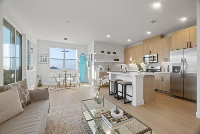 809 Fassler Avenue, Pacifica CA: https://media.crmls.org/mediaz/cdb4b0a9-a09a-491b-b1a0-e9efb778c060.jpg