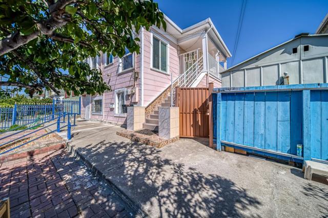 2520 E 24th Street, Oakland CA: https://media.crmls.org/mediaz/cdb4bc14-8386-4a40-bd6f-c6f16e146600.jpg