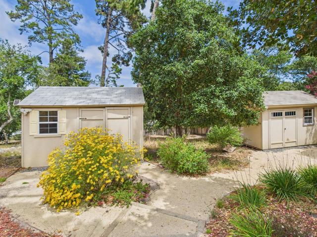214 Soledad Place, Monterey CA: https://media.crmls.org/mediaz/cdb54efa-ab8d-4b29-a6ff-4adc2525d392.jpg