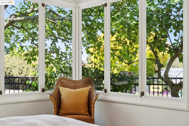 16 Muir Way, Berkeley CA: https://media.crmls.org/mediaz/cdb64fd5-e709-4440-a6d5-d3a03821754f.jpg