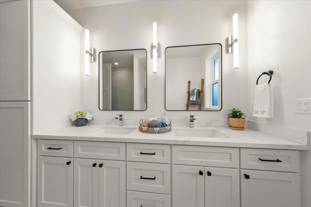 14 Staggi Court, Soquel CA: https://media.crmls.org/mediaz/cdb7849a-07b8-4da1-9836-3591bb552ec9.jpg