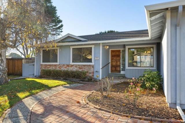 754 Vasques Drive, Half Moon Bay CA: https://media.crmls.org/mediaz/cdb841e1-0b7d-4a50-87ac-90a47837ec11.jpg