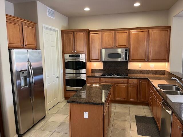 81537 Camino El Triunfo, Indio CA: https://media.crmls.org/mediaz/cdb89dc6-c09a-400e-8120-fae7a9166f52.jpg
