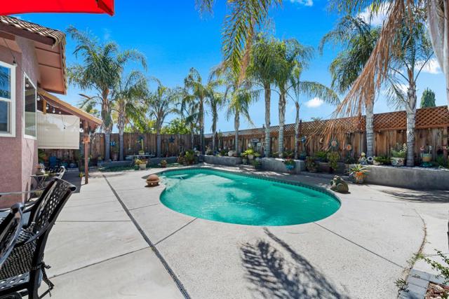 711 Kirkwood Court, Los Banos CA: https://media.crmls.org/mediaz/cdba63a7-0a1c-4338-a9cf-9fe33cb3aea8.jpg