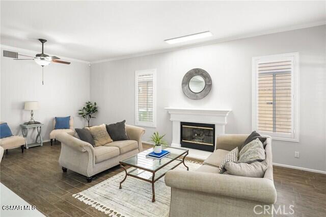 4109 Laurelview Drive, Moorpark CA: https://media.crmls.org/mediaz/cdbb1b44-3ce8-4b08-9b01-ec6203dfcbd5.jpg