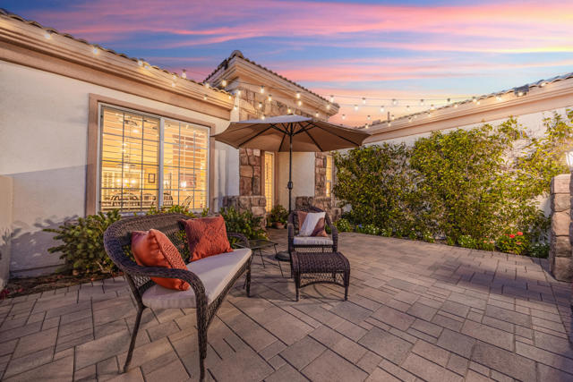 79976 Castille Drive, La Quinta CA: https://media.crmls.org/mediaz/cdbb2ff9-83af-461d-ab36-54b2d4c737a8.jpg