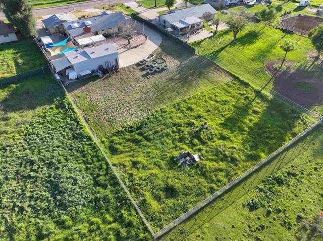 Detail Gallery Image 5 of 54 For 2209 Boundary Ave, Ramona,  CA 92065 - 4 Beds | 2/1 Baths