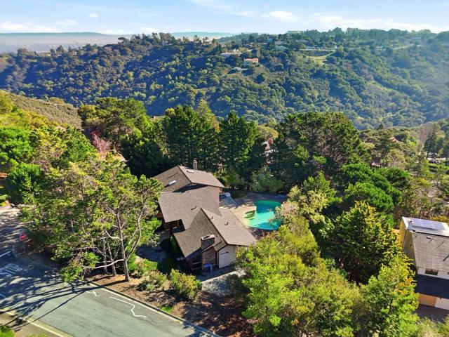 100 Rizal Drive, Hillsborough CA: https://media.crmls.org/mediaz/cdbc1bc0-eb56-449b-ad90-3c2635b2a134.jpg