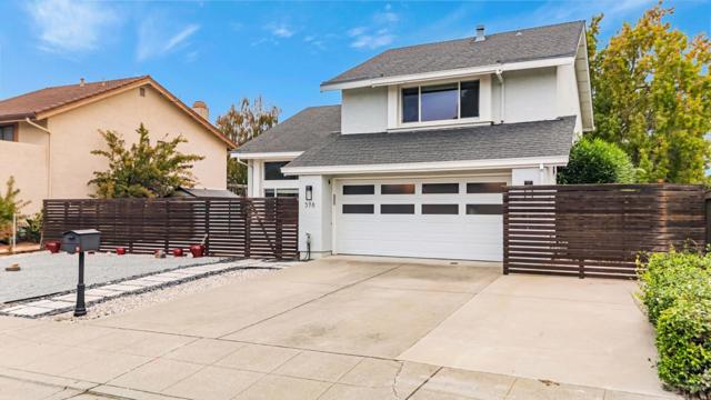 578 Seahorse Lane, Redwood City CA: https://media.crmls.org/mediaz/cdbc39b9-29f4-45c0-ba0b-33f7f356395b.jpg