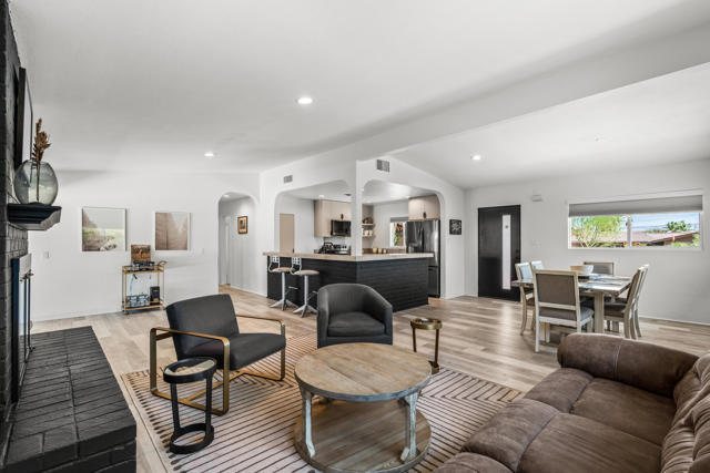 74279 Old Prospector Trail, Palm Desert CA: https://media.crmls.org/mediaz/cdbccba4-34bd-46c5-9ffb-587ee209cd04.jpg