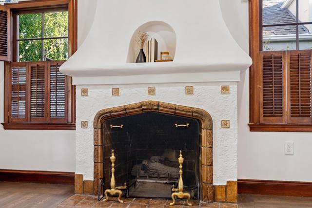 1728 Cambridge Dr, Alameda CA: https://media.crmls.org/mediaz/cdbd54d6-e274-40c5-82ec-e5a46b674754.jpg