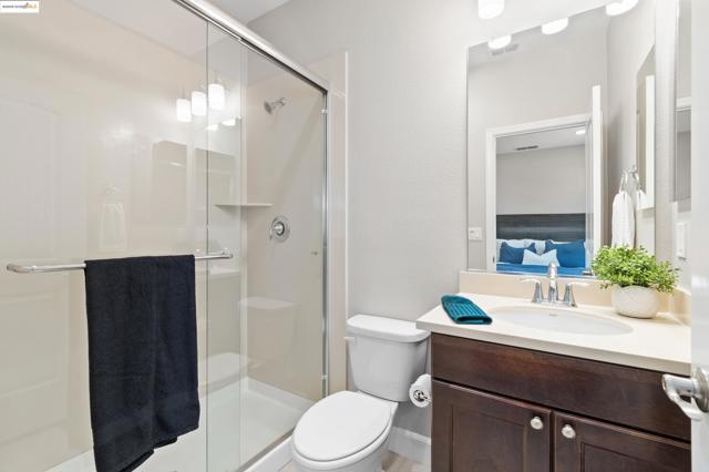 701 Tierney Pl, Martinez CA: https://media.crmls.org/mediaz/cdbdeb96-b8a2-4814-bf0d-539bc4b35fdc.jpg