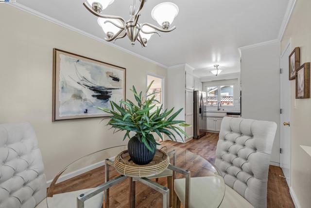 5266 Troy Ave, Fremont CA: https://media.crmls.org/mediaz/cdbe3719-df81-417b-8e69-2b03ba8215c8.jpg