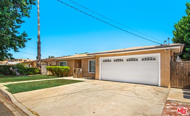 16015 KITTRIDGE Street photo 2