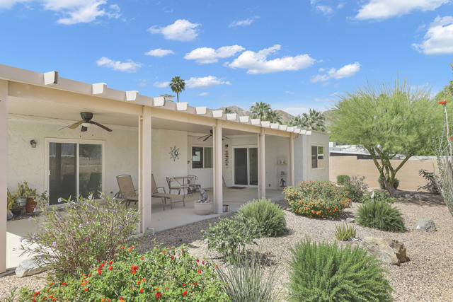 71370 Gardess Road, Rancho Mirage CA: https://media.crmls.org/mediaz/cdbf3f60-b77b-4722-9882-1d9d73b9d6c7.jpg