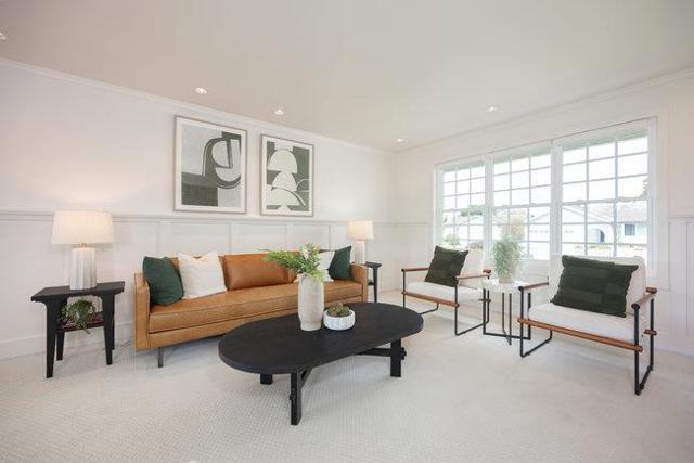 340 Shelter Cove Drive, El Granada CA: https://media.crmls.org/mediaz/cdbfc653-6ab6-4e0a-8db2-4ad2de29a871.jpg