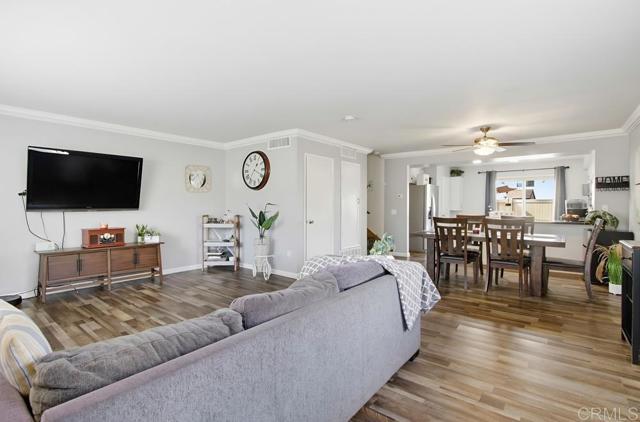 3612 Fairlomas Road, National City CA: https://media.crmls.org/mediaz/cdc0180d-f0e4-408d-a104-2a2e3bb8c32d.jpg