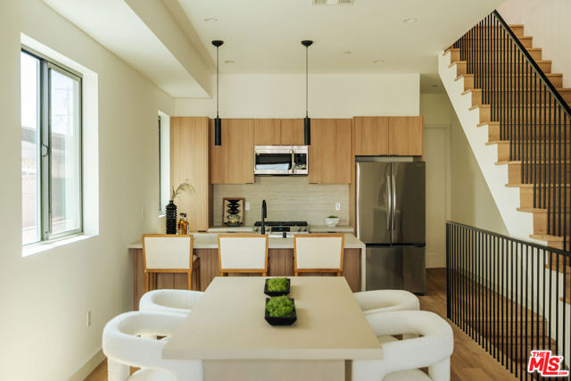 1343 S Ogden Drive, Los Angeles CA: https://media.crmls.org/mediaz/cdc1519e-2b55-49b0-b531-0f63b77ec819.jpg