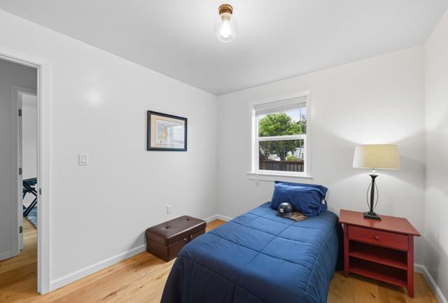 140 Saint Charles Avenue, San Francisco CA: https://media.crmls.org/mediaz/cdc17bfd-8606-4195-983a-7cca9dfc5868.jpg