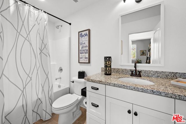 36731 Cordoba Trail, Beaumont CA: https://media.crmls.org/mediaz/cdc2cac6-7bca-4ea4-bff1-fd7dd2b9b9a6.jpg