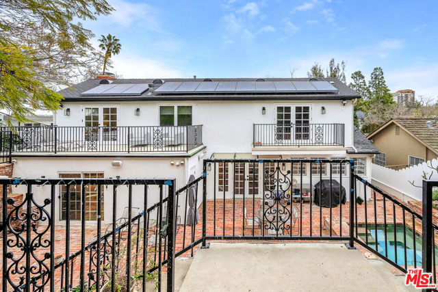 751 Westholme Avenue, Los Angeles CA: https://media.crmls.org/mediaz/cdc31d89-0fa7-4043-a8ce-1fc9d2b59e19.jpg