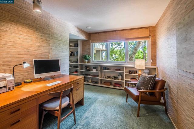 71 Silverwood Dr, Lafayette CA: https://media.crmls.org/mediaz/cdc509da-ae73-435a-8ae9-1609b66daea4.jpg