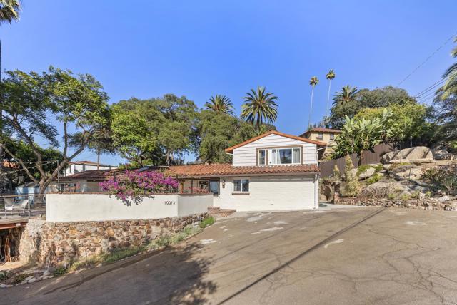 10013 Pandora Drive, La Mesa CA: https://media.crmls.org/mediaz/cdc61d60-6d07-42b3-95bb-f944af70c37a.jpg